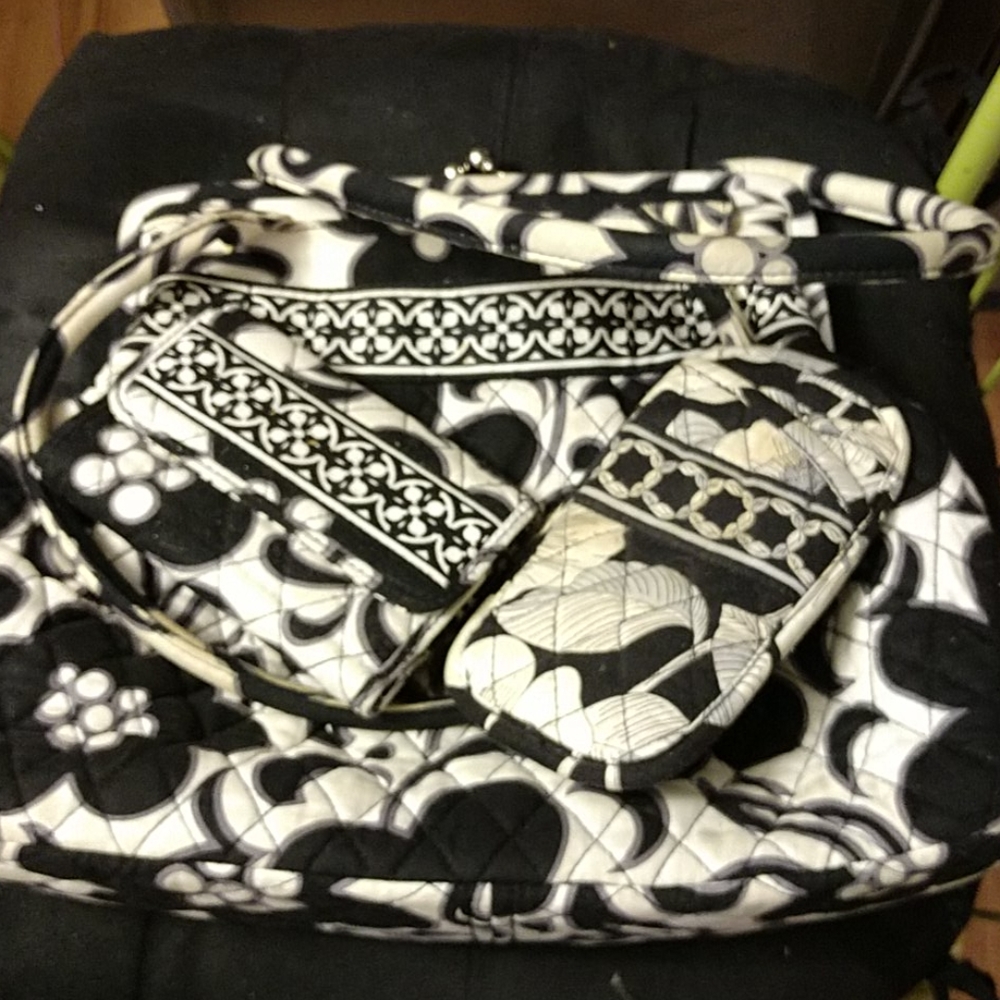 Vera Bradley black /white/gray bag